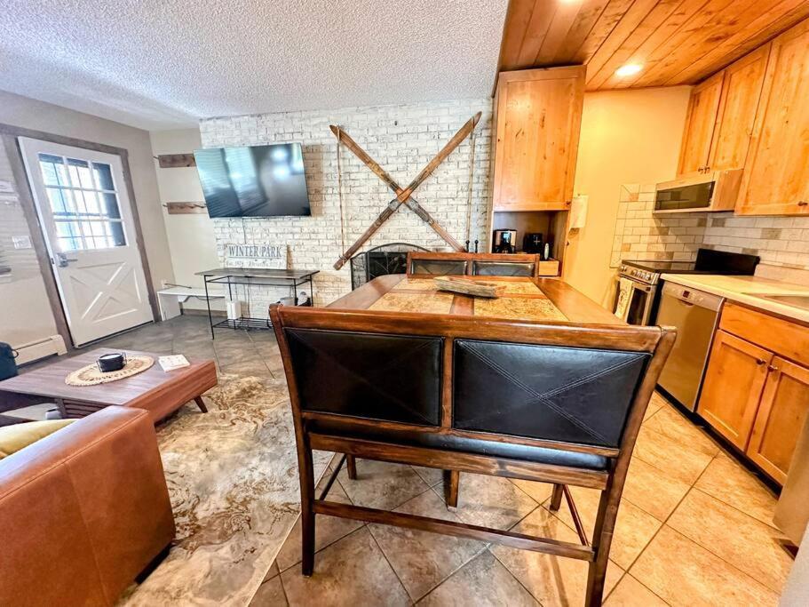 Winter Haus, Winter Park 2 Bedrooms Corner Unit W Outdoor Patio Walking Distance To The Center Of Town Buitenkant foto